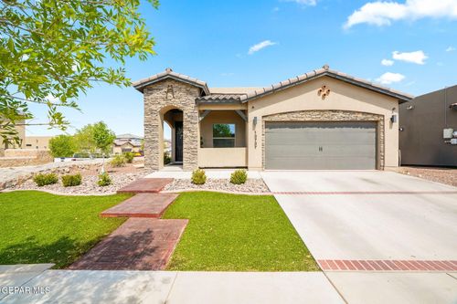 13737 Garforth Ave, El Paso, TX, 79928-2314 | Card Image