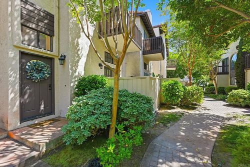 c-2372 Altisma Way, Carlsbad, CA, 92009-6377 | Card Image