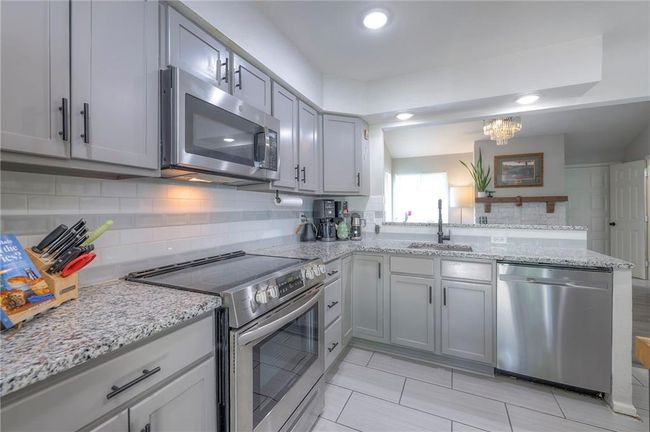 13148 Brougham Dr, House other with 3 bedrooms, 2 bathrooms and null parking in Olathe KS | Image 16