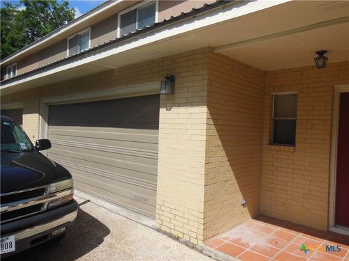 1641 Kuehler #7 Avenue, New Braunfels, TX, 78130 | Card Image