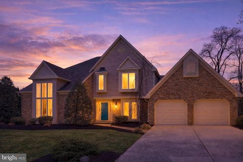 2312 Fox Hollow Rd, HARRISBURG, PA, 17112-1080 | Card Image
