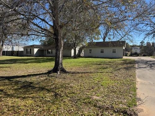 2119 Walnut St, Columbus, TX, 78934-5004 | Card Image