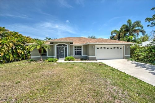 2381 Webster Rd, ALVA, FL, 33920-3831 | Card Image