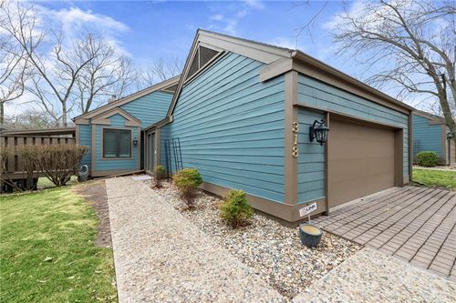 318 Lakeside Dr, Liberty, MO, 64068-3442 | Card Image