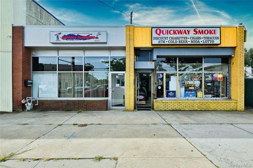 76 W Main St, Babylon, NY, 11702-3409 | Card Image
