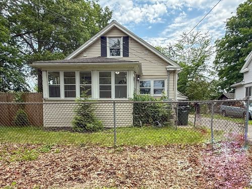 23 Eldert St, Springfield, MA, 01109-2517 | Card Image