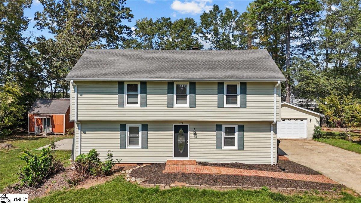 Woodfield Dr, Easley, SC 29642