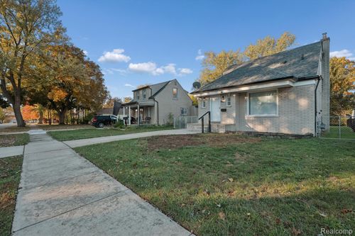 12087 Leverne, Redford, MI, 48239-2538 | Card Image