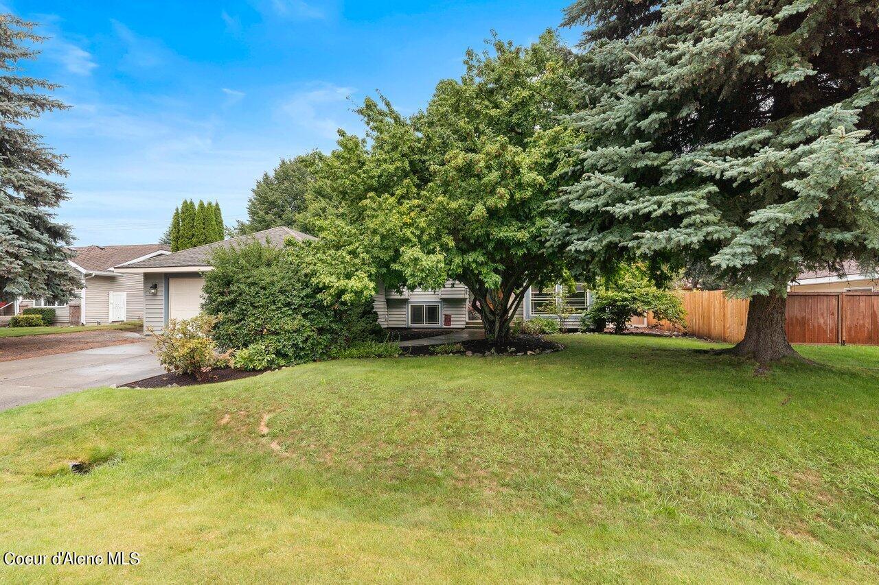 Cloverleaf Dr, Hayden, ID 83835