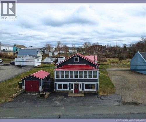 300 Blvd St-Pierre O, Caraquet, NB, E1W1A3 | Card Image