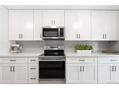 304-7865 E Mississippi Ave, Denver, CO, 80247-2032 | Card Image