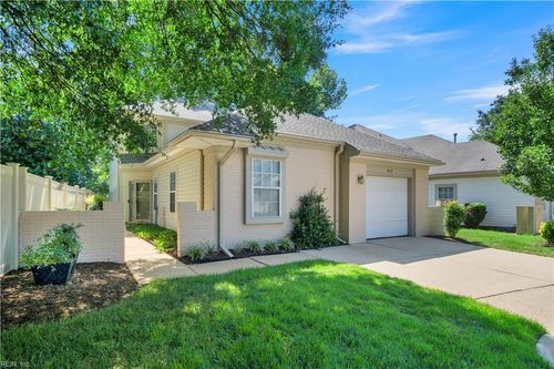 802 Zoeller Ct, Newport News, VA, 23602-8891 | Card Image