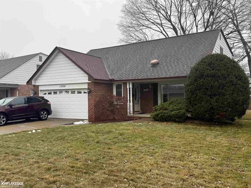 13298 Kozak Dr, Sterling Heights, MI, 48312-3243 | Card Image