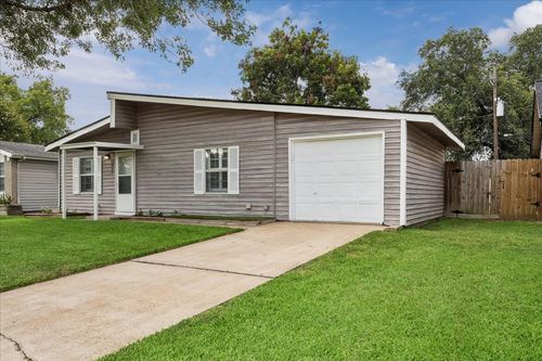 3807 Ramsey Dr, Pasadena, TX, 77503-2739 | Card Image