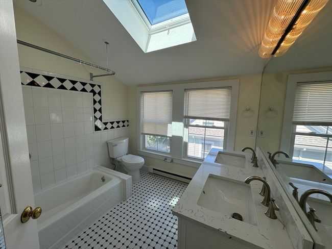 2 - 8 Worcester St, Condo with 3 bedrooms, 3 bathrooms and 2 parking in Belmont MA | Image 12