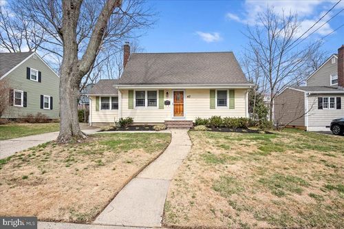 47 Mclean St, Red Bank, NJ, 07701-5631 | Card Image