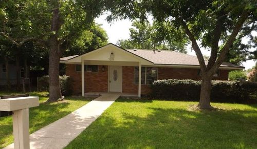 729 S 5th St, La Porte, TX, 77571-5059 | Card Image
