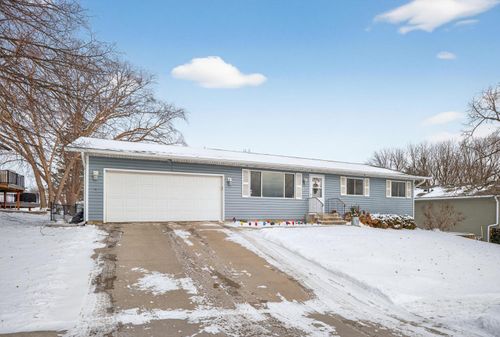 615 Meadow Run Dr Sw, Rochester, MN, 55902-2322 | Card Image
