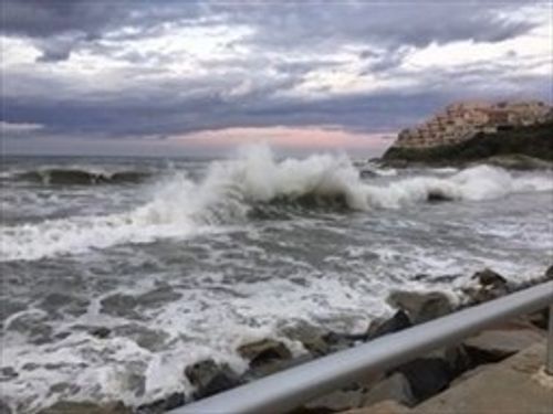 25-25 Oceanside Dr, Hull, MA, 02045-3260 | Card Image