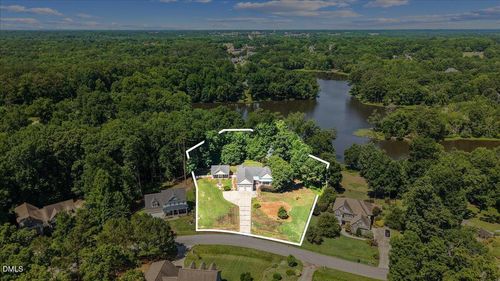 295 Brady Dr, Clayton, NC, 27520-4449 | Card Image