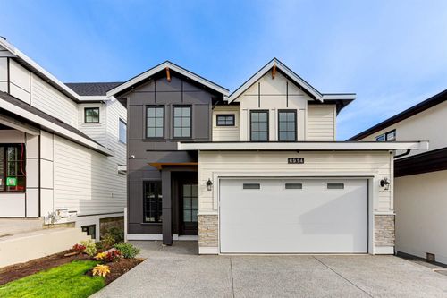6914 204a St, Langley, BC, V2Y4A4 | Card Image