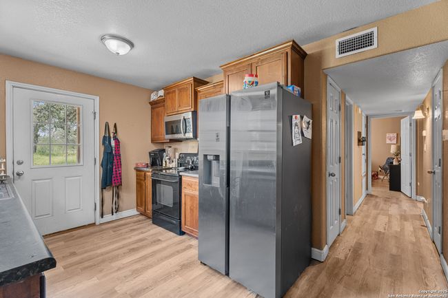 1655 Eichman Rd, House other with 4 bedrooms, 2 bathrooms and null parking in Poteet TX | Image 26