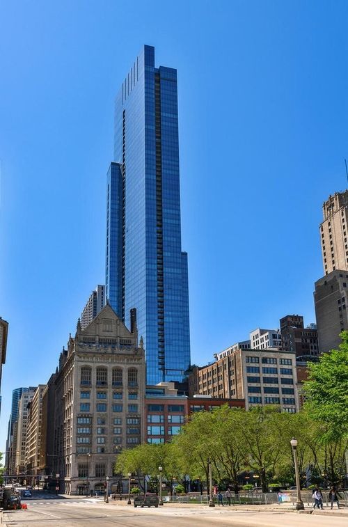 4405-60 E Monroe St, Chicago, IL, 60603-2747 | Card Image