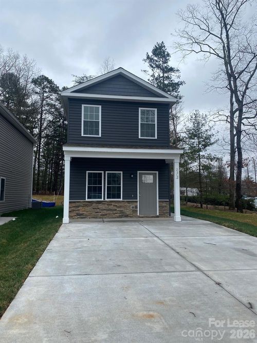 2610 14th St Ne, Hickory, NC, 28601-9647 | Card Image