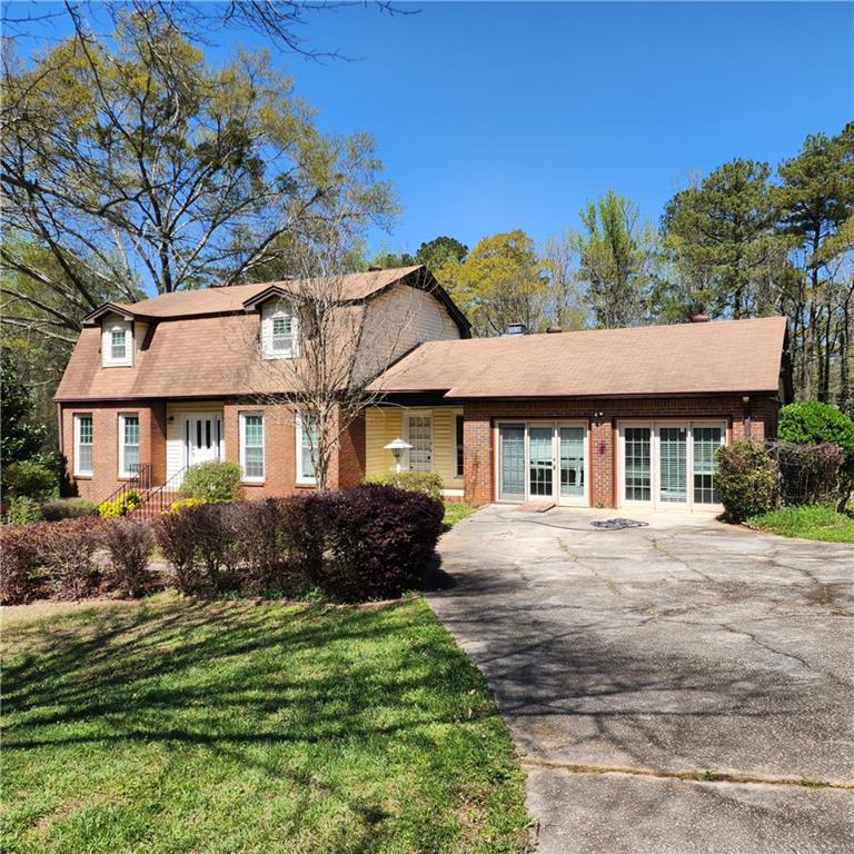 Colonial South Dr, Conyers, GA 30094