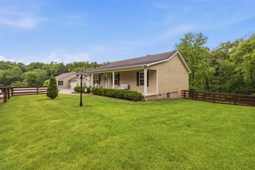 953 Lily Rd, London, KY, 40744-9407 | Card Image