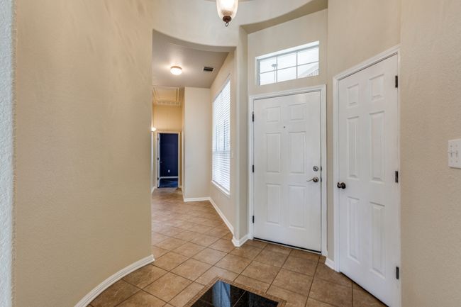 253 Lear Ave, House other with 3 bedrooms, 2 bathrooms and 4 parking in Buda TX | Image 5