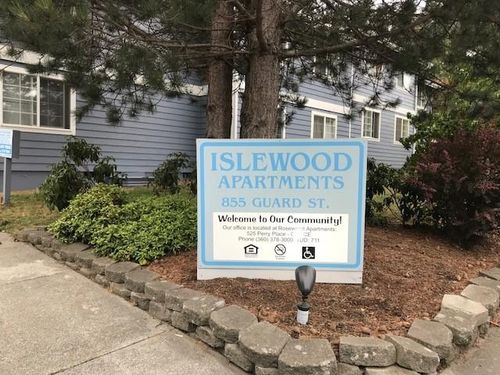 855 Guard St, Friday Harbor, WA, 98250-8081 | Card Image