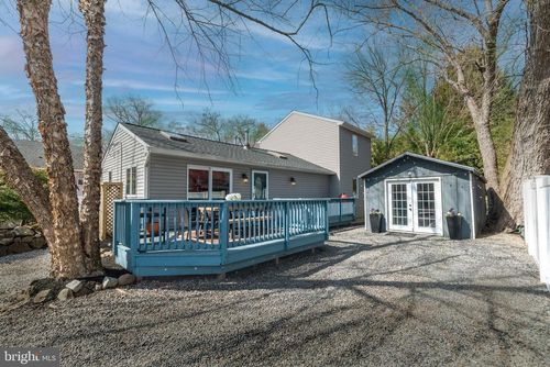 8 S Washington St, FRENCHTOWN, NJ, 08825 | Card Image