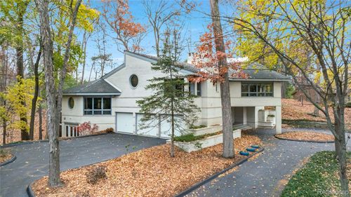 1178 Copperwood Dr, Bloomfield Hills, MI, 48302-1928 | Card Image