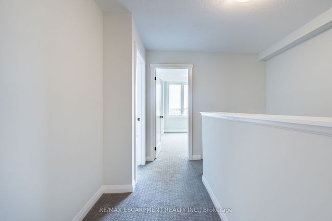 189 Lormont Blvd, House attached with 3 bedrooms, 3 bathrooms and 1 parking in Stoney Creek ON | Image 19