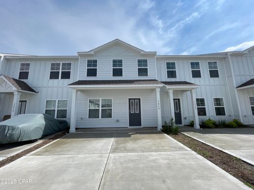 5860 Tyndall Pl, Panama City, FL, 32404-6102 | Card Image