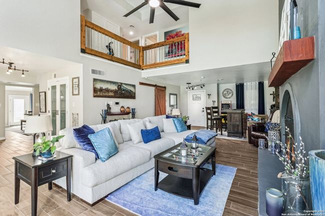 11039 Javalin Trl, House other with 4 bedrooms, 4 bathrooms and null parking in Helotes TX | Image 6