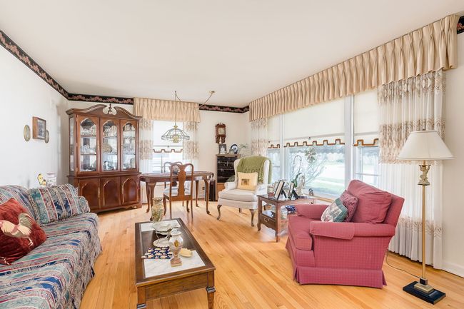 7646 Niles Center Rd, House other with 2 bedrooms, 2 bathrooms and 1 parking in Skokie IL | Image 6