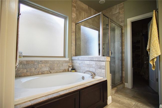 505 Rustic Creek Ln, House other with 4 bedrooms, 3 bathrooms and null parking in Cave Springs AR | Image 10