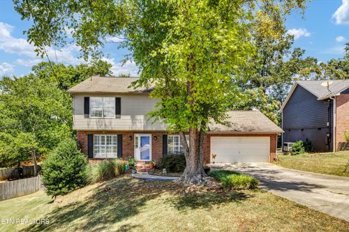 1517 Randall Park Dr, Knoxville, TN, 37922-5794 | Card Image