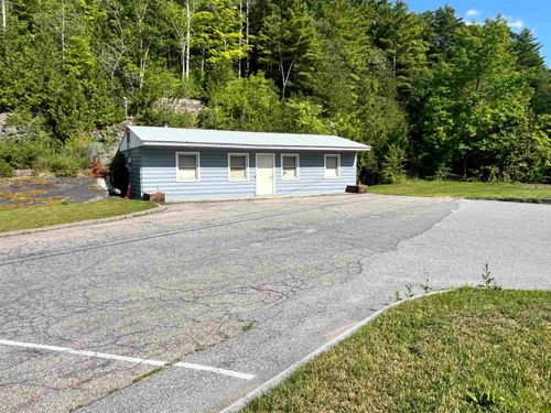 590 Franklin St, Brandon, VT, 05733-8312 | Card Image