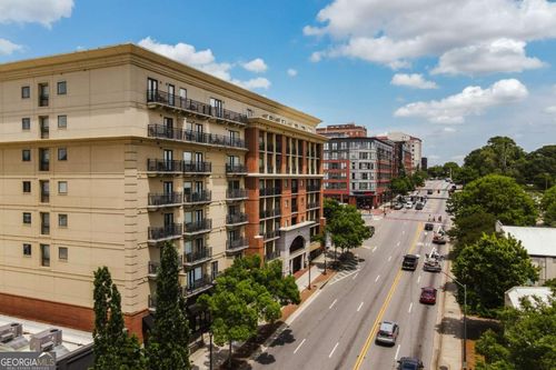601-250 W Broad St, Athens, GA, 30601-4813 | Card Image