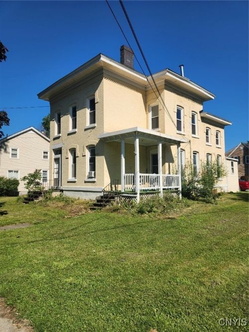 600 2nd St, Liverpool, NY, 13088-4938 | Card Image