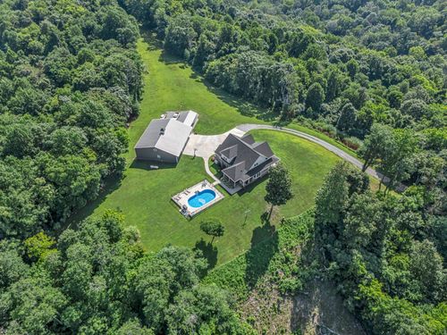 738 Mutton Hollow Hill Rd, Bethpage, TN, 37022-8548 | Card Image