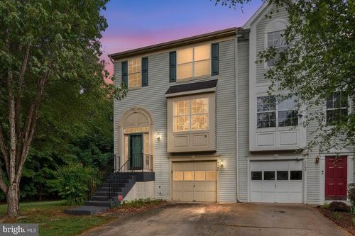 5700 Falls Way Ct, Fredericksburg, VA, 22407-7804 | Card Image