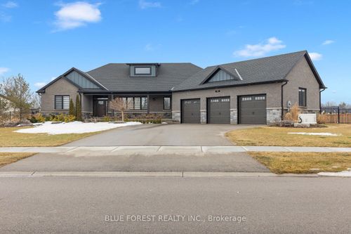 66 August Cres, Otterville, ON, N0J1R0 | Card Image