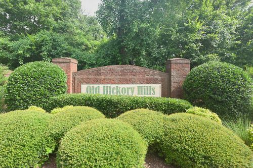 104 Parker Dr, Antioch, TN, 37013-3930 | Card Image