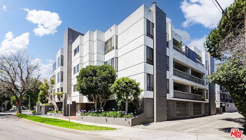 302-1220 S Roxbury Dr, Beverly Hills, CA, 90212-3711 | Card Image