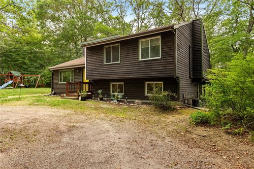 47 Buckeye Brook Rd, Charlestown, RI, 02813-2702 | Card Image