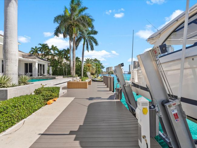 224 S Island, House other with 4 bedrooms, 6 bathrooms and null parking in Golden Beach FL | Image 28